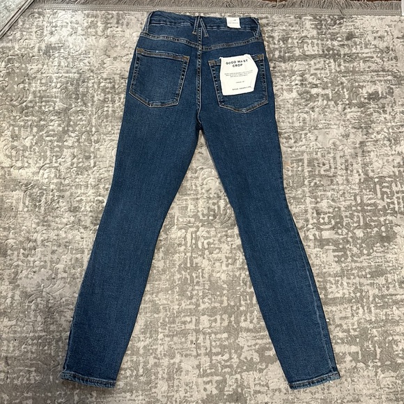 Good American Good Waist Indigo Crop Jean - Picture 5 of 8